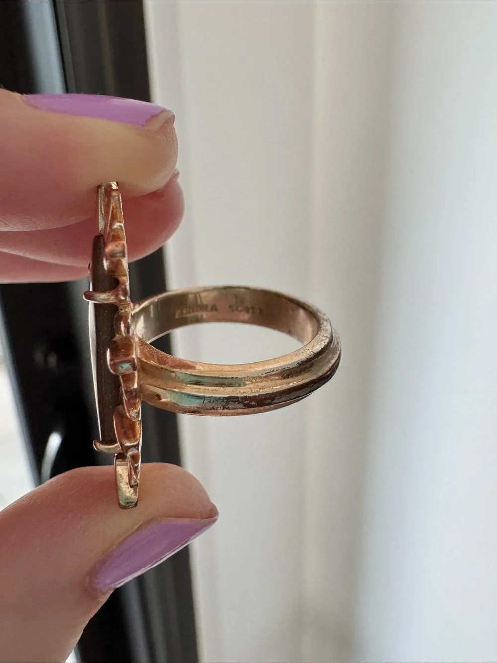 Kendra Scott Gold Sunburst Ring with Iridescent Opal